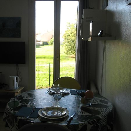 Apartamento rez de chaussé La Londe-les-Maures Exterior foto
