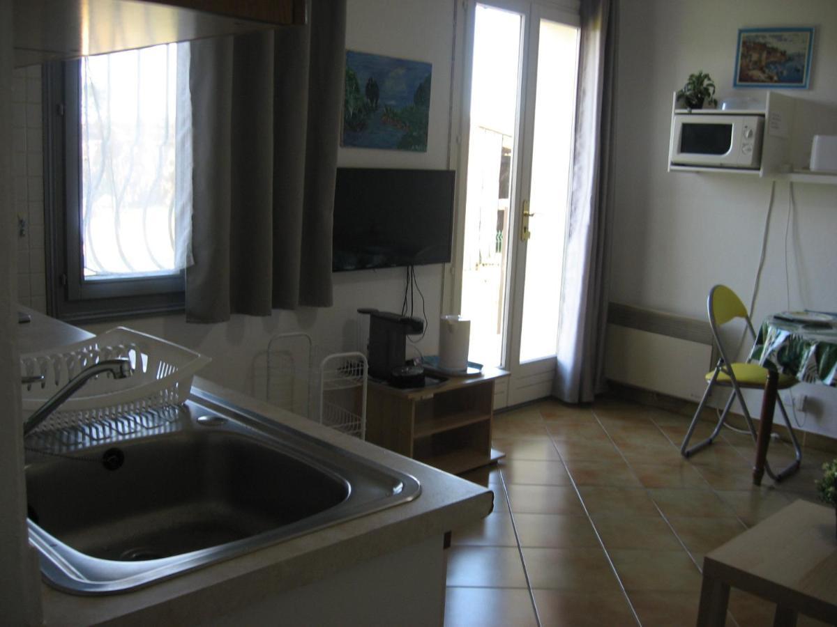 Apartamento rez de chaussé La Londe-les-Maures Exterior foto