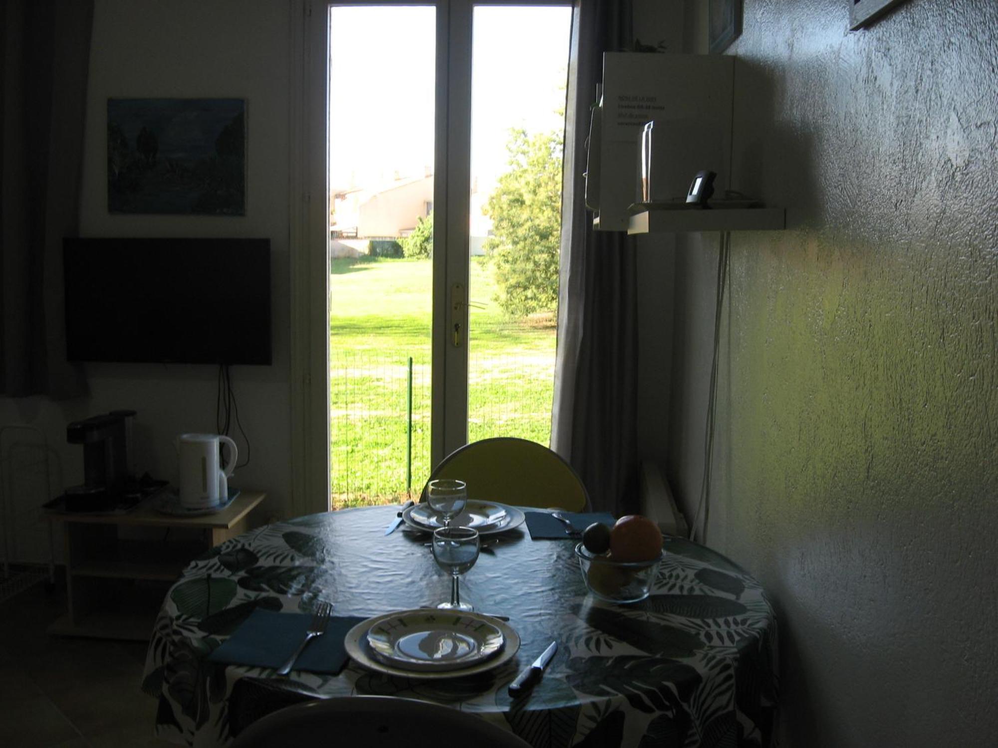Apartamento rez de chaussé La Londe-les-Maures Exterior foto